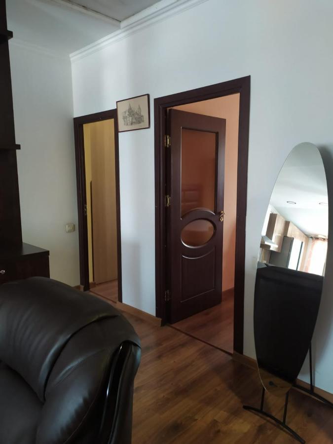 Apartment On Tumanyan Street,19 Jerevan Eksteriør billede