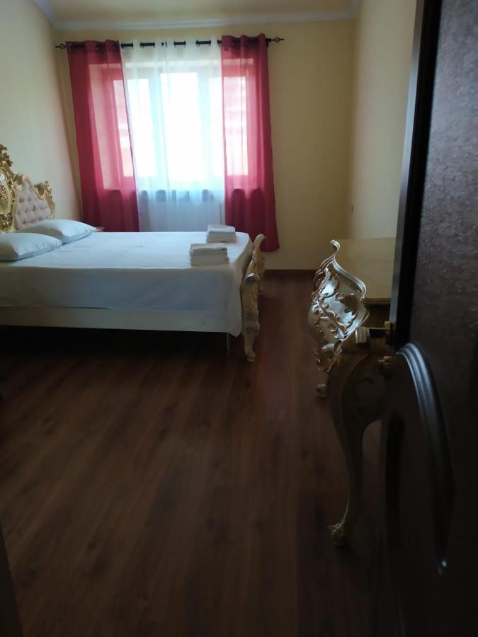 Apartment On Tumanyan Street,19 Jerevan Eksteriør billede